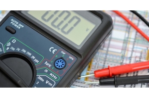 Hur fungerar en digital multimeter?