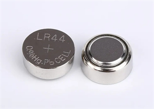 LR44 battery